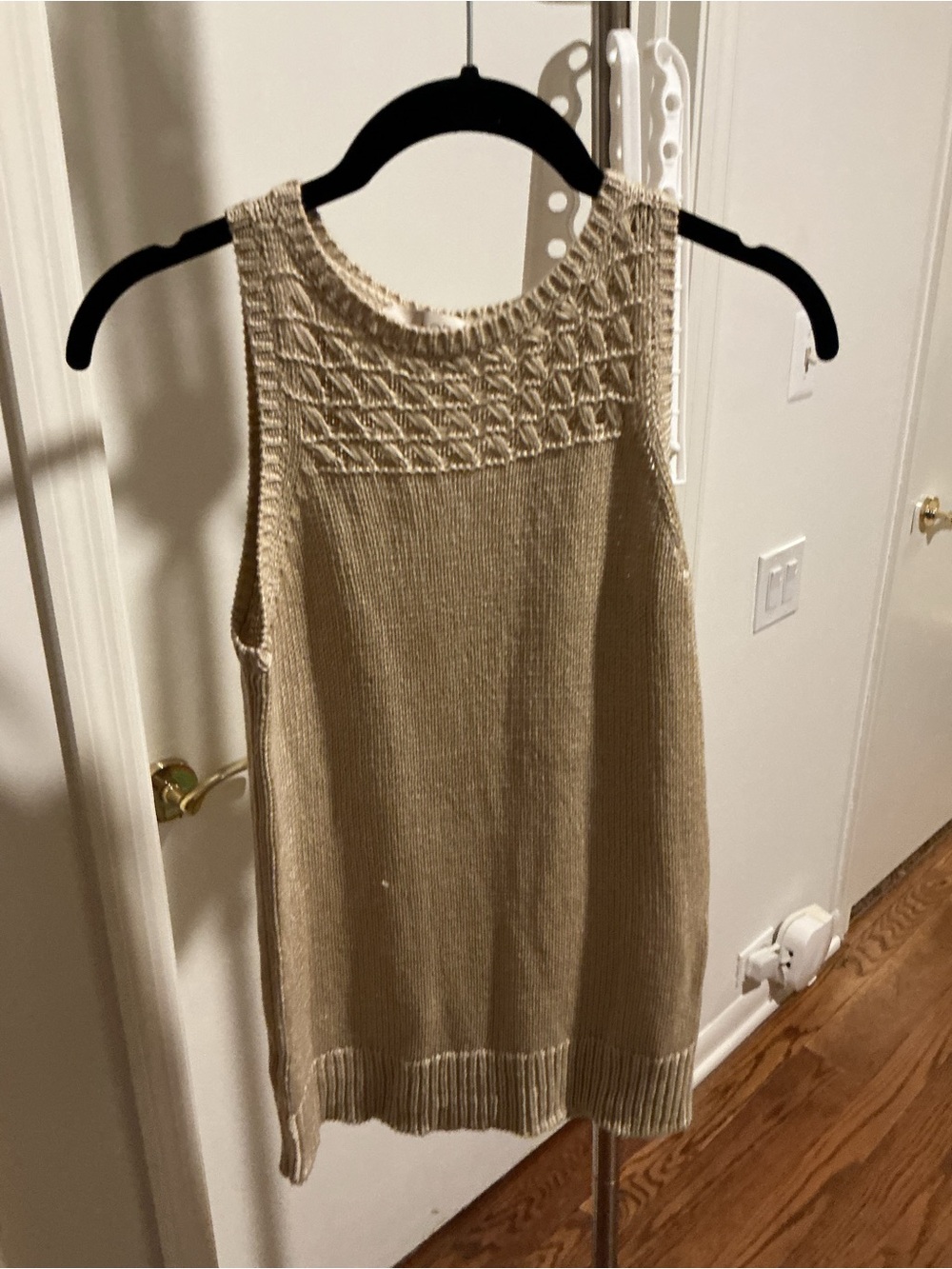 LOFT Sleeveless Scoop Neck Knit Tank - Cream